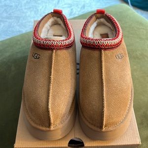UGG slippers size 9-NWT